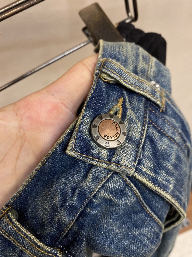 Ba1en*iaga long pants